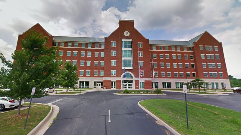 Loudon School District building